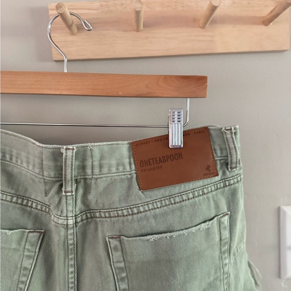 Oneteaspoon Distressed Denim Shorts - Picture 6 of 6